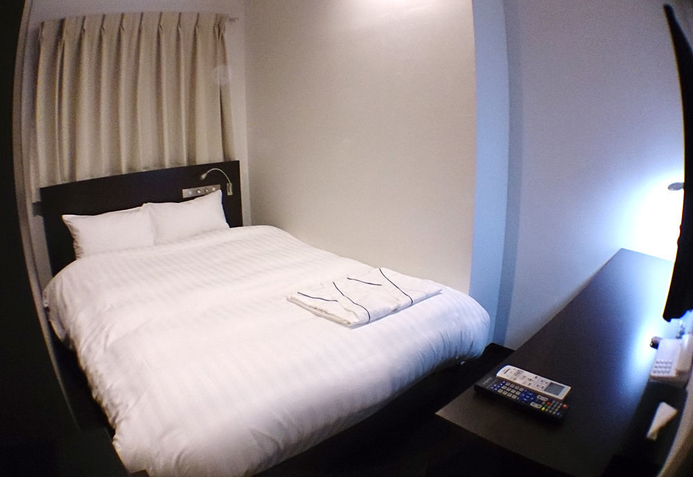 Akasaka Crystal Hotel (Adults Only) Токіо Екстер'єр фото